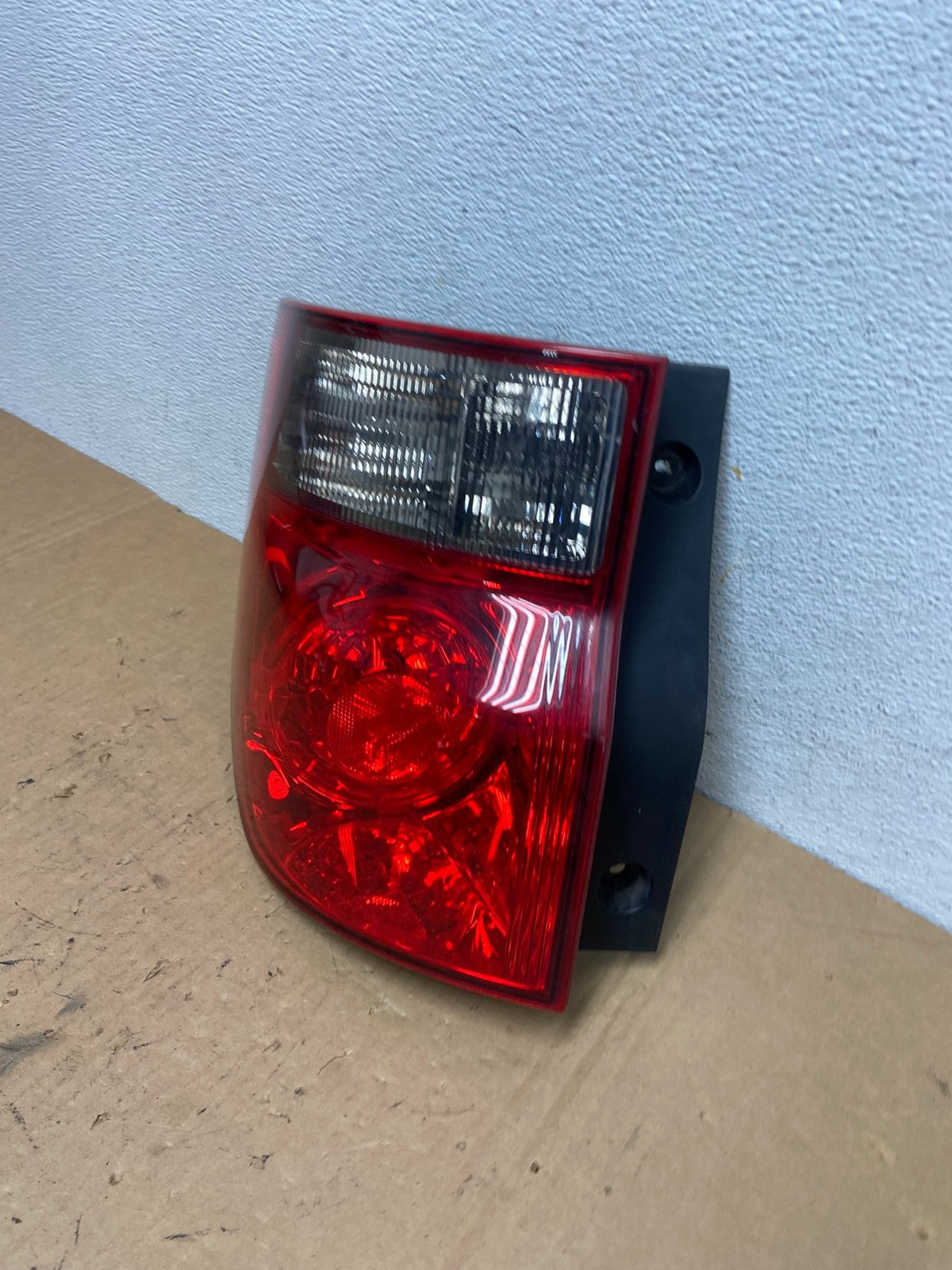 2003 to 2008 Honda Element Left Driver LH Side Tail Light AD3112 LK1