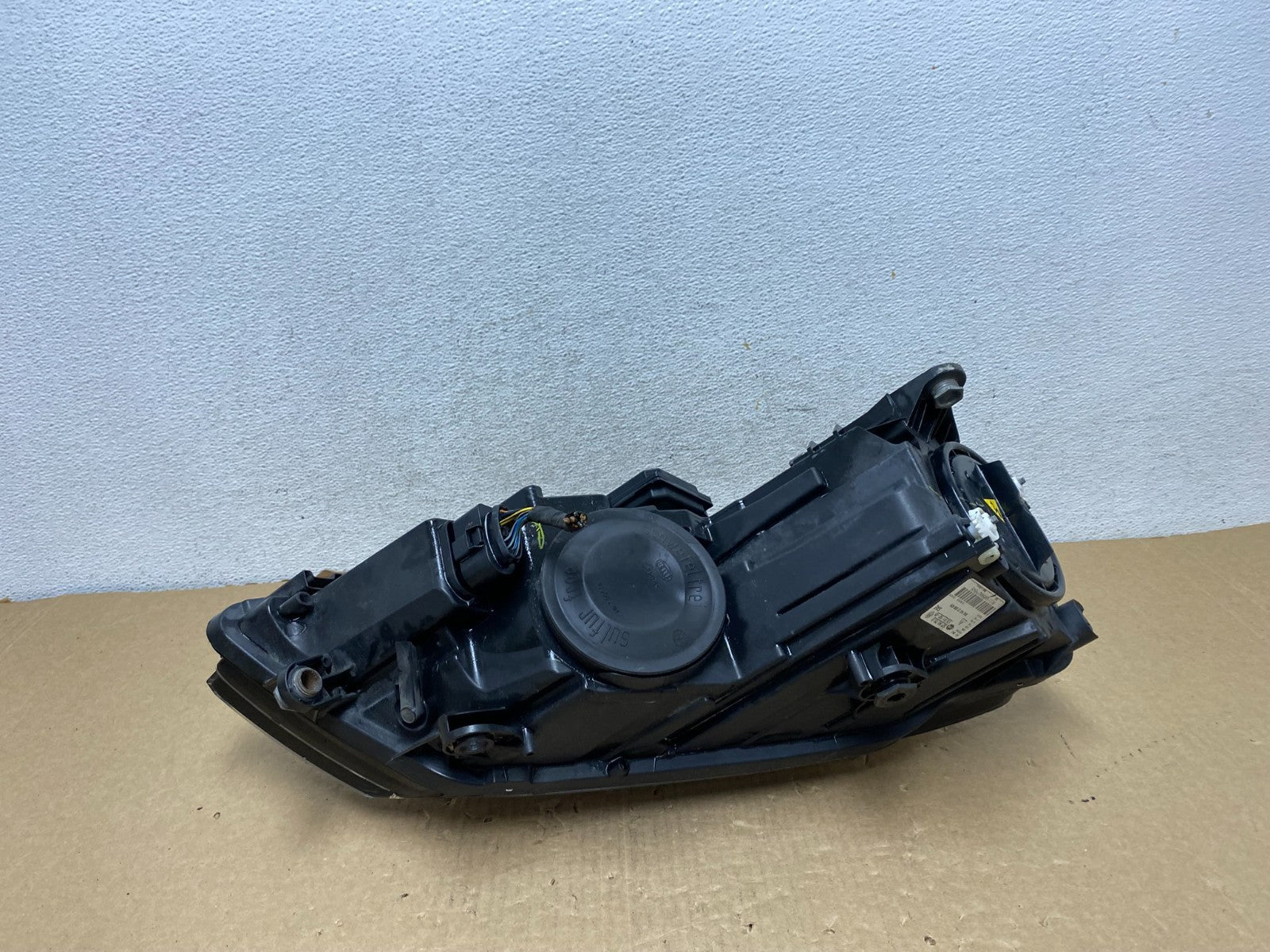2012 to 2014 Volkswagen Jetta Left Driver LH Headlight Xenon HID AF7367 DW6