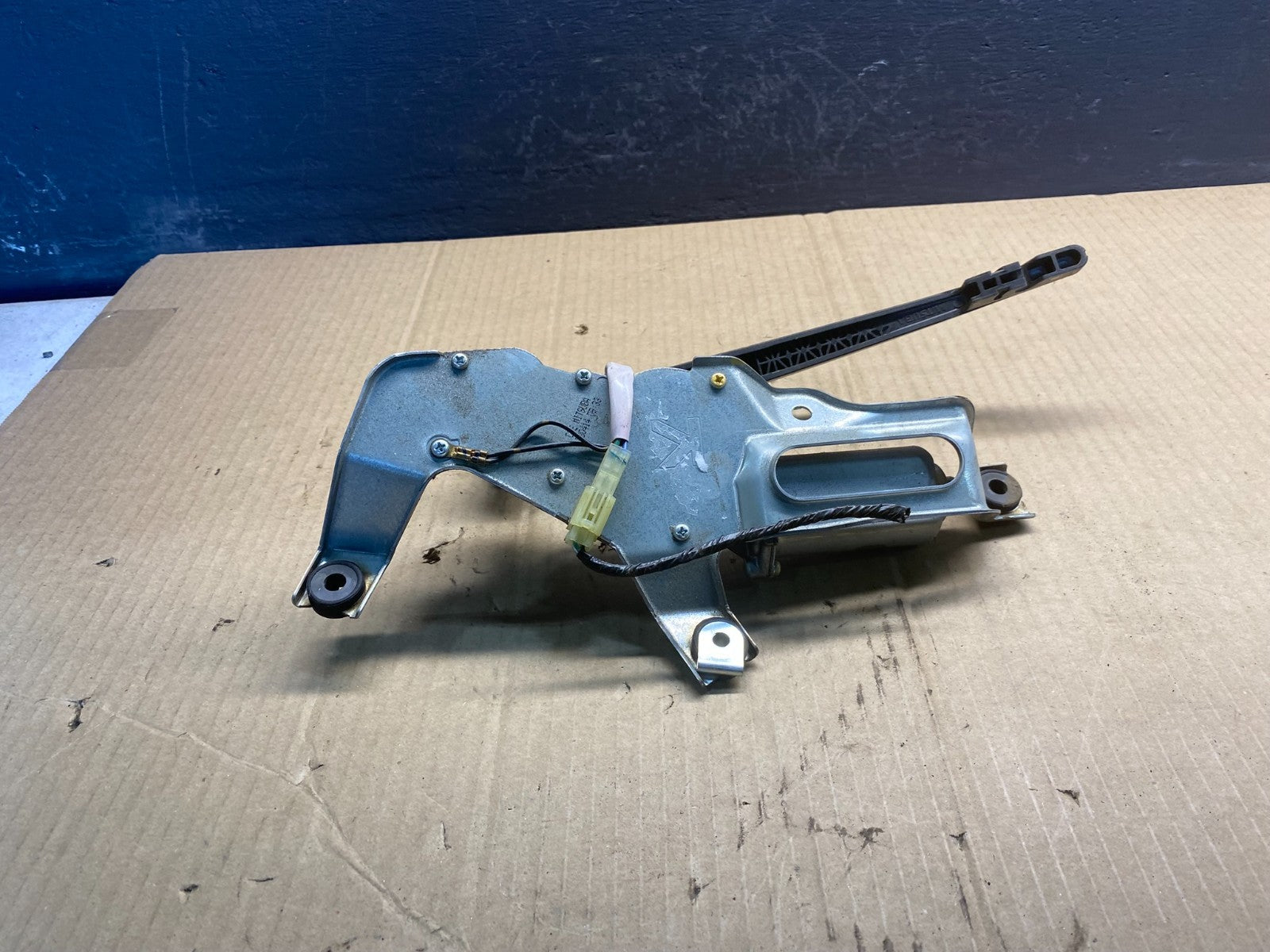 2006 to 2014 Subaru Tribeca Wiper Arm Motor Windscreen Window Rear Oem ac0891 DG5