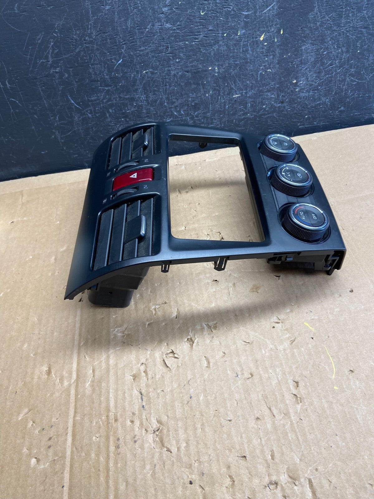 2012 to 2015 Subaru Forester Control Climate Heat Radio Air Vent Bezel AD2173 DG1