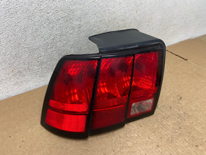 1999 - 2004 Ford Mustang Left Driver Lh Side Tail Light AI3631 LK2