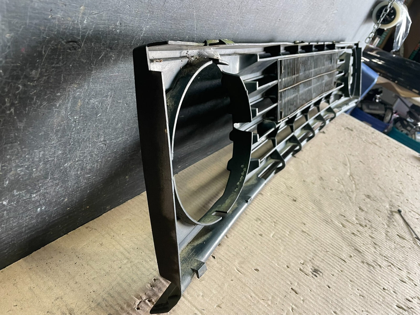 1987 to 1991 Land Rover Range Classic Front Upper Grill Grille J3537 DG7
