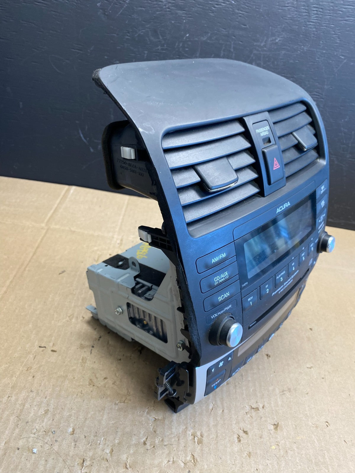2004 to 2008 Acura TSX AM/FM CD Player Radio Audio System Air Vent ad1723 DG1