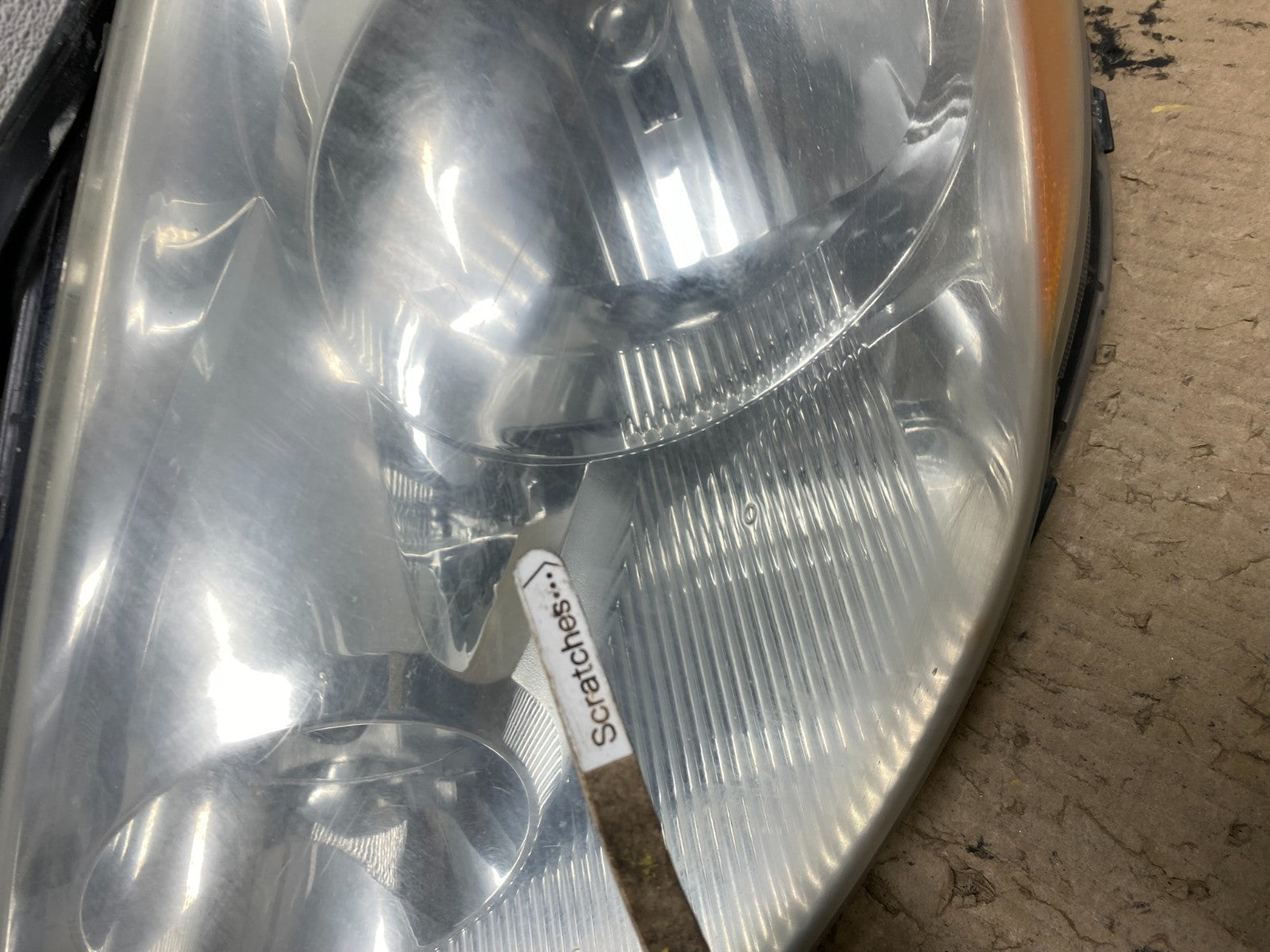2006 to 2010 Toyota Sienna Left Driver Lh Side Headlight Halogen AF7257 DW3