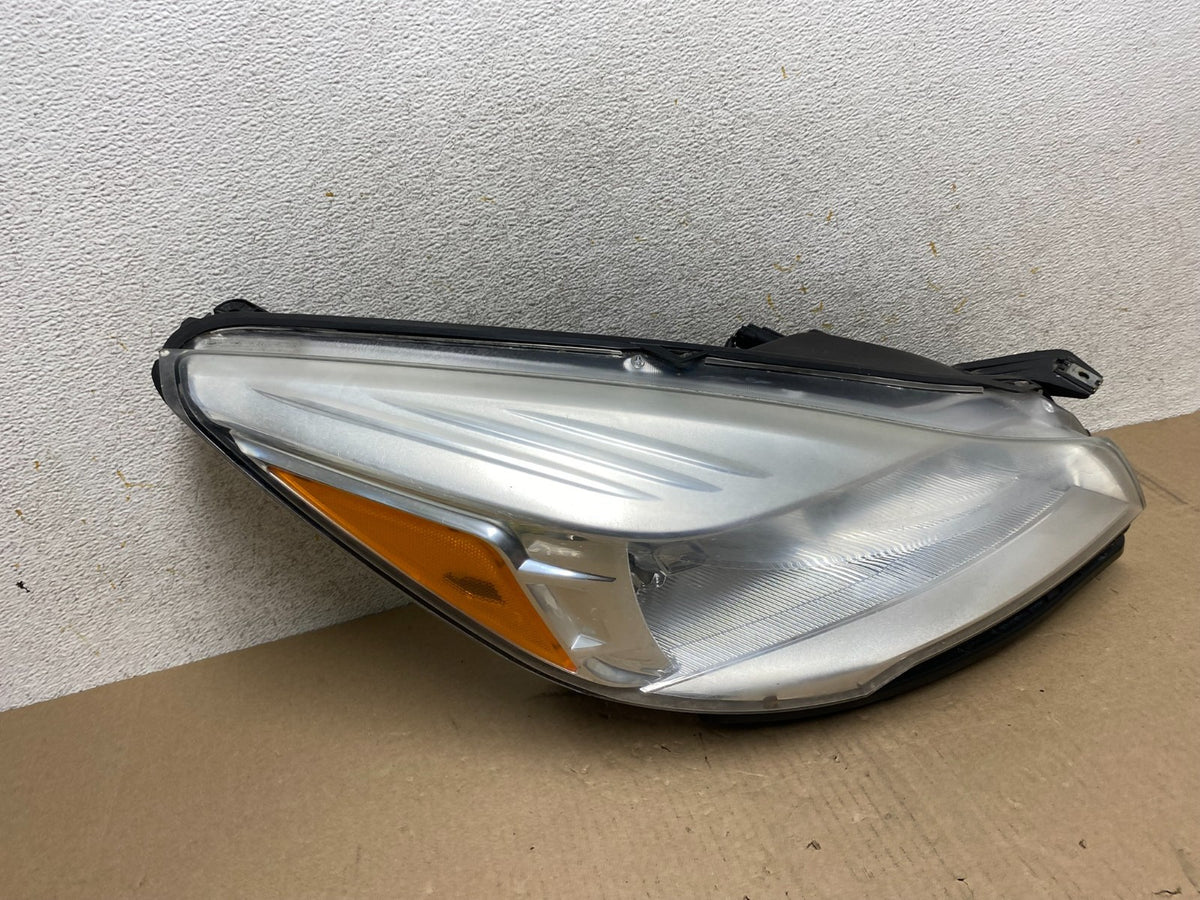 2013 - 2016 Ford Escape Headlight Right Passenger RH Side Halogen AJ2012 DW2