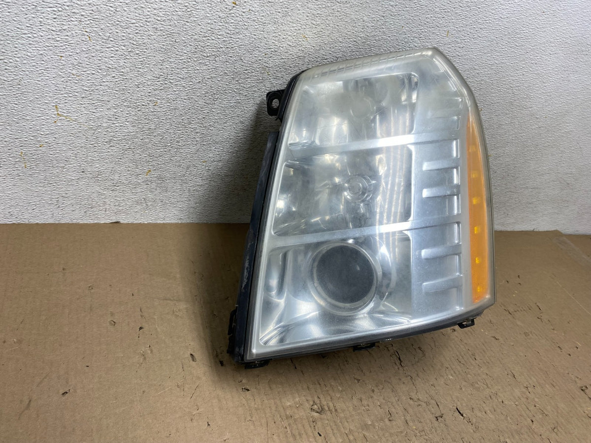 2007 - 2014 Cadillac Escalade Left Driver LH Side Xenon HID Headlight AH6625 DW1