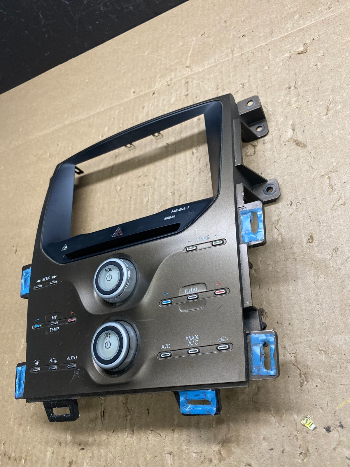 2011-2014 Ford Edge Heater Climate Control Radio CD Control Dash Bezel AC6614 DG2