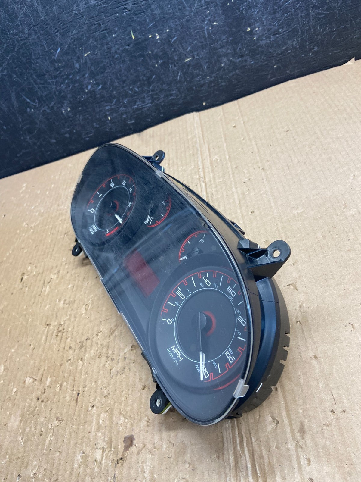 2013 - 2013 Dodge Dart Speedometer Instrument Cluster Gauges ae4122 DG2
