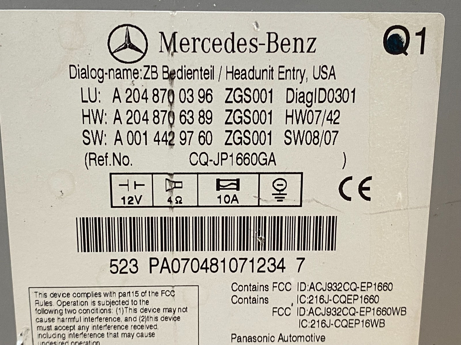 2008-2011 Mercedes W204 C300 C350 Navi Command Radio DVD CD Audio AF7839 DG6