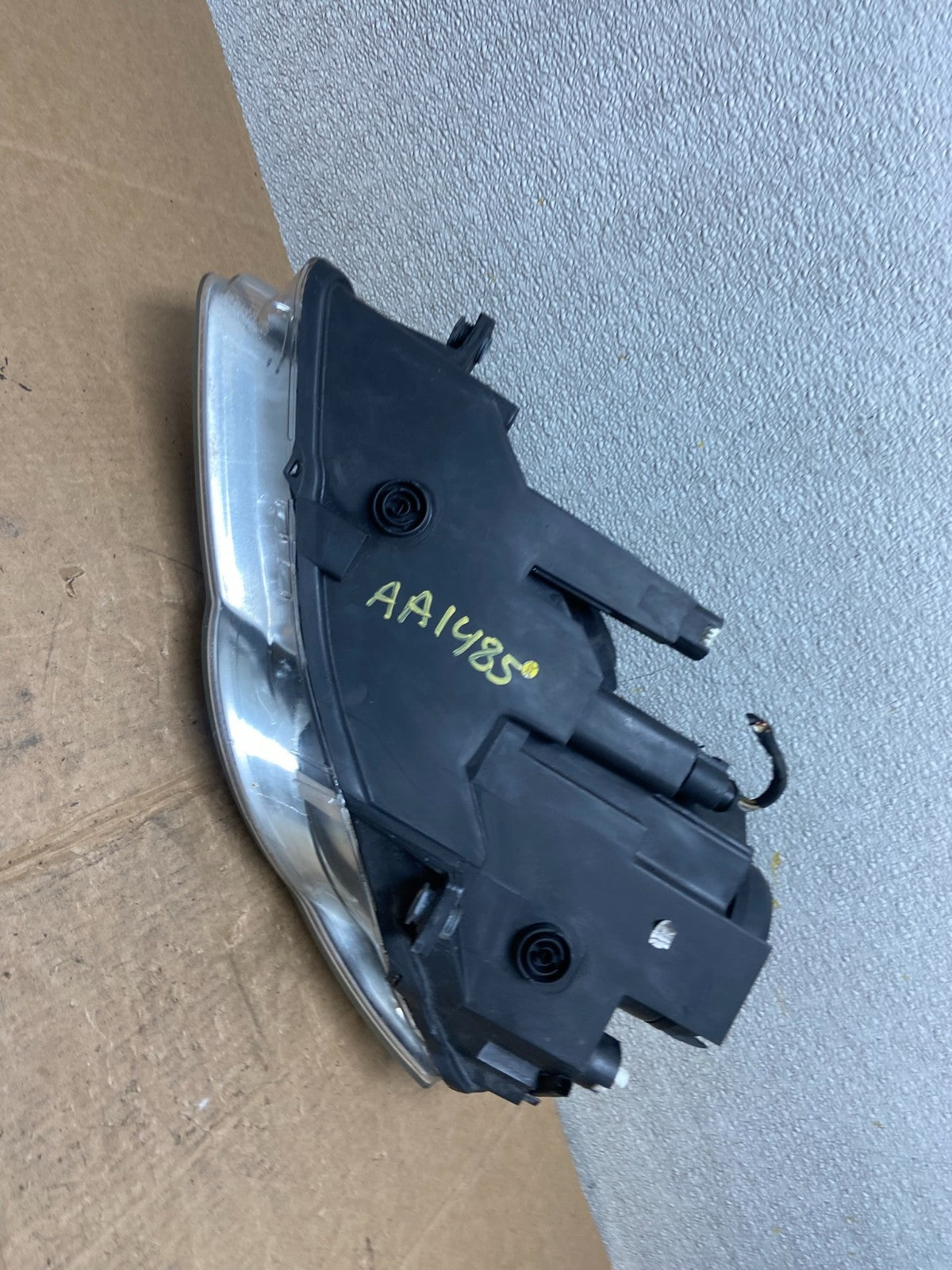 2006-2010 Volkswagen Passat Right Passenger Side Halogen Headlight OEM AA1485 PS6