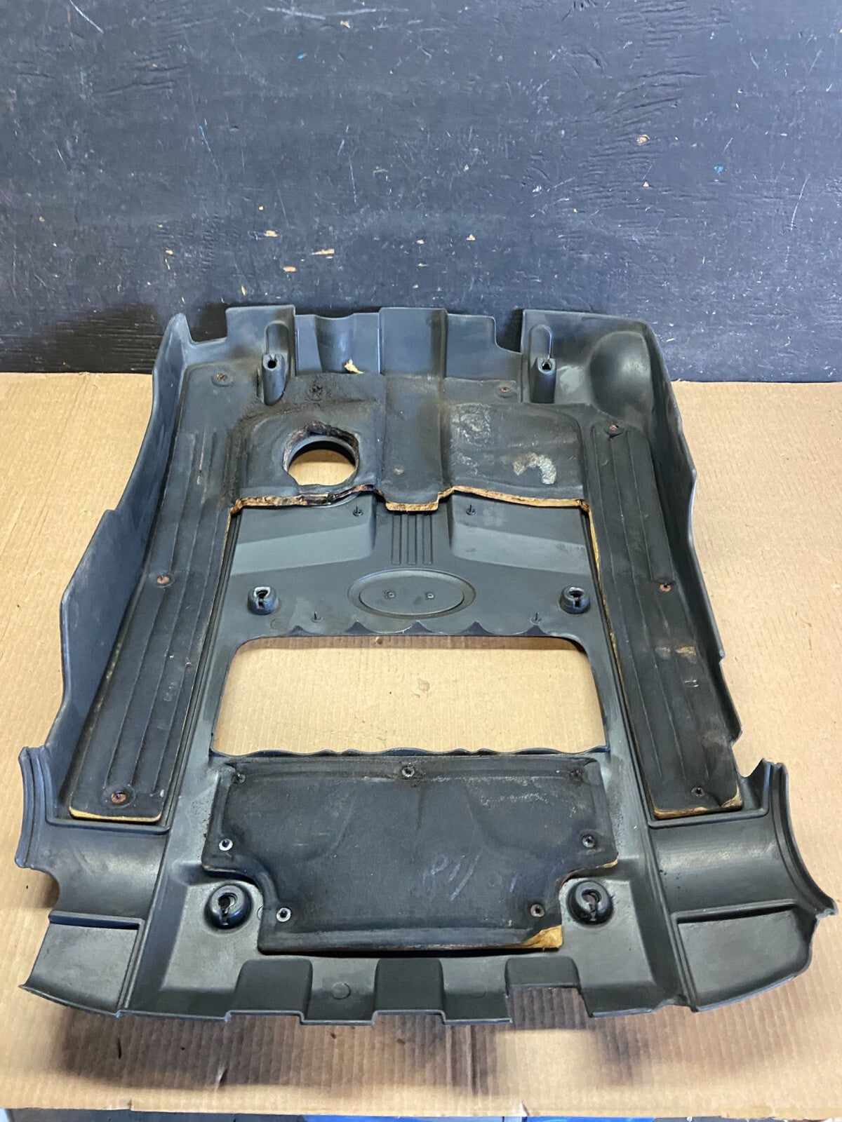 2004 Hyundai XG Series Top Lid Engine Cover 29240-39700 N8244 DG5