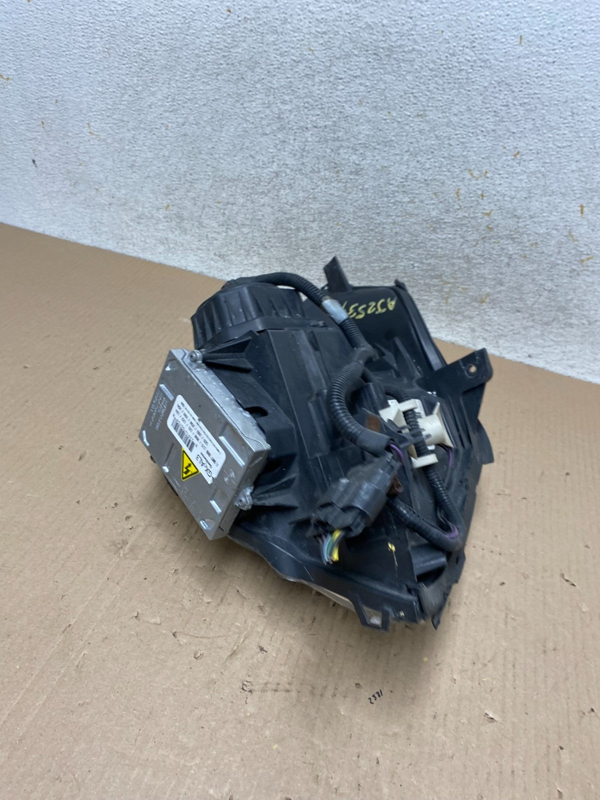 2006 to 2011 Cadillac DTS Left Driver Lh Xenon Hid Headlight AJ2539 DW12