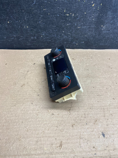 2003 to 2006 Chevrolet Silverado HVAC Heater Climate Control Module AH5434 DG2