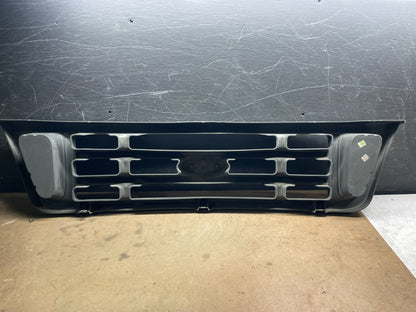 2003 to 2007 Ford Econoline E150 E250 E350 Front Grille Grille L3939 OEM DG7