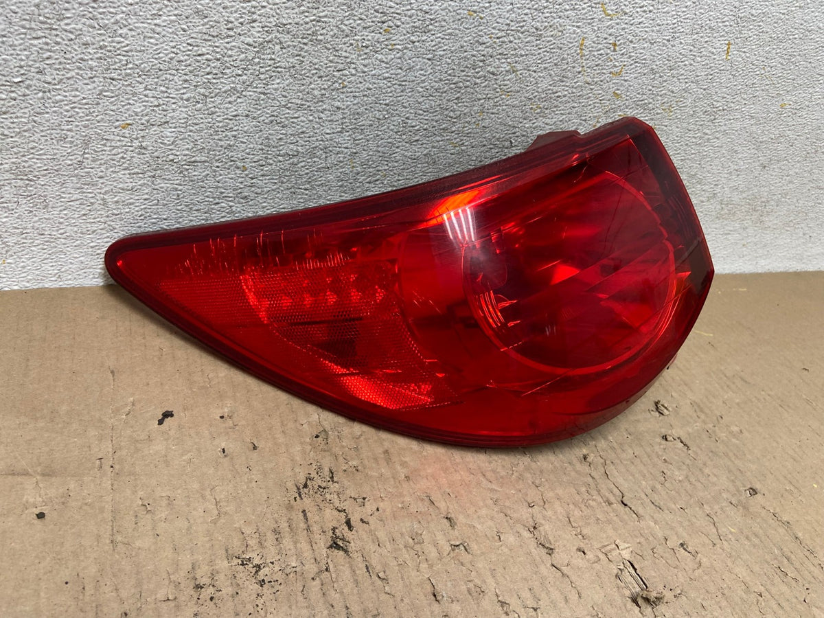2009 2010 2011 2012 Chevrolet Traverse Left Driver LH Tail Light AH6600 LK1