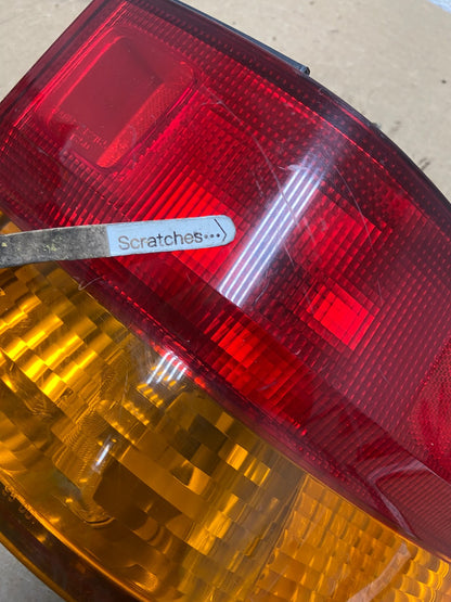 2002 2003 2004 Honda Odyssey Right Passenger Side Tail Light AG1299 LK3