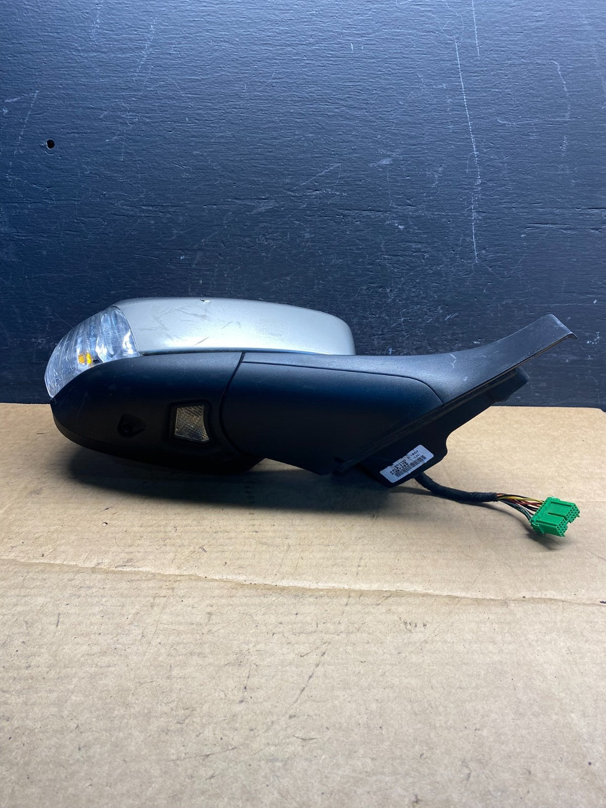 2007 - 2011 Volvo XC70 V70 Right Passenger RH View Door Mirror ad7281 DG3