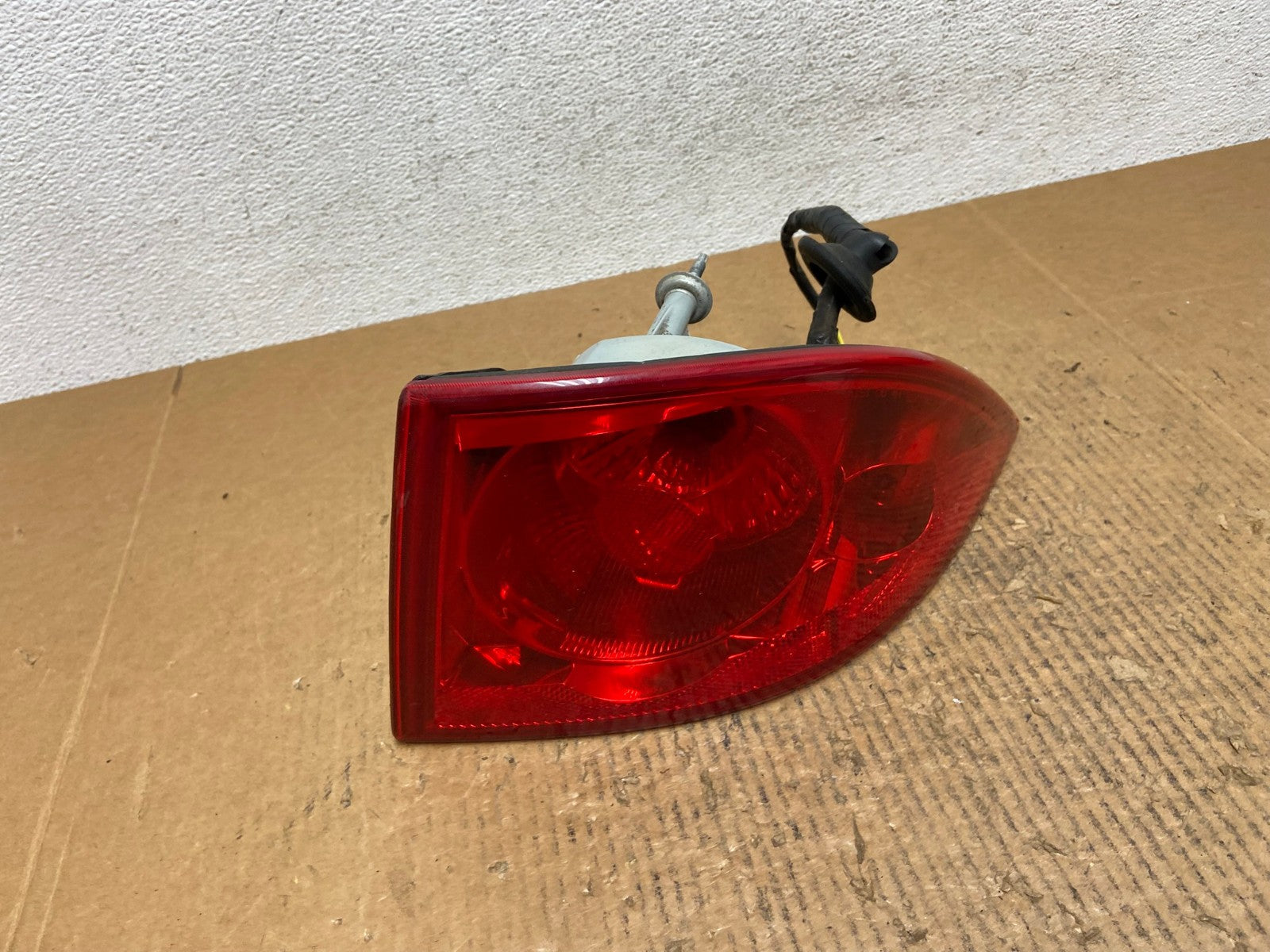 2006 to 2008 Buick Lucerne Right Passenger RH Side Tail Light AE1585 LK0