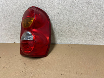 2002 2003 2004 Jeep Liberty Right Passenger Rh Side Tail Light AG7929 LK2