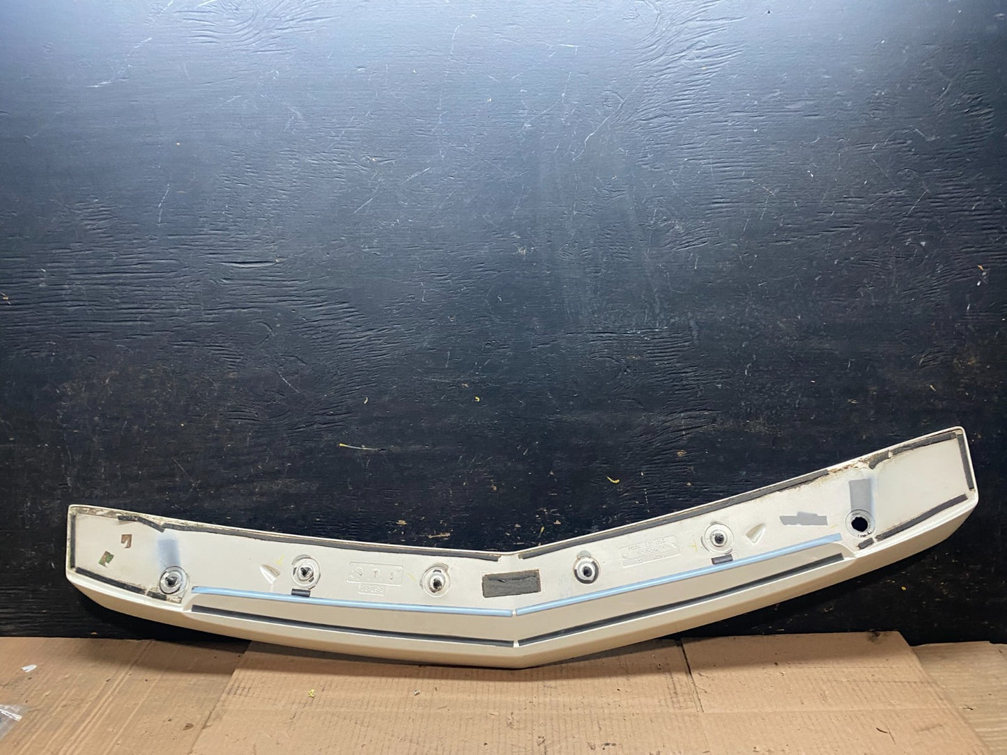2003 to 2007 Cadillac CTS Trunk Spoiler Wing White OEM W2492 DG7