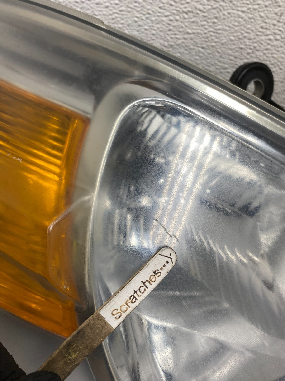 2008 to 2010 Dodge Caravan Left+Right Set Side Halogen Headlights AG9238 DW3