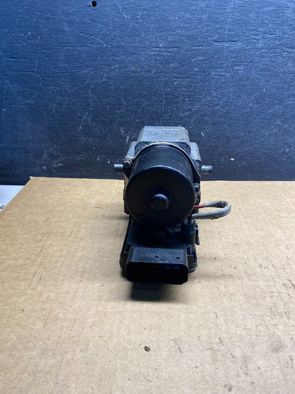 2004 2007 Ford E250 E350 Econoline Anti-Lock ABS Antilock Brake Pump AH7226 DW3