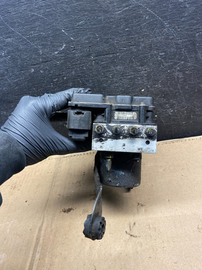2004 to 2006 BMW X5 ABS Anti-Lock Brake Pump Module t2638 DG1