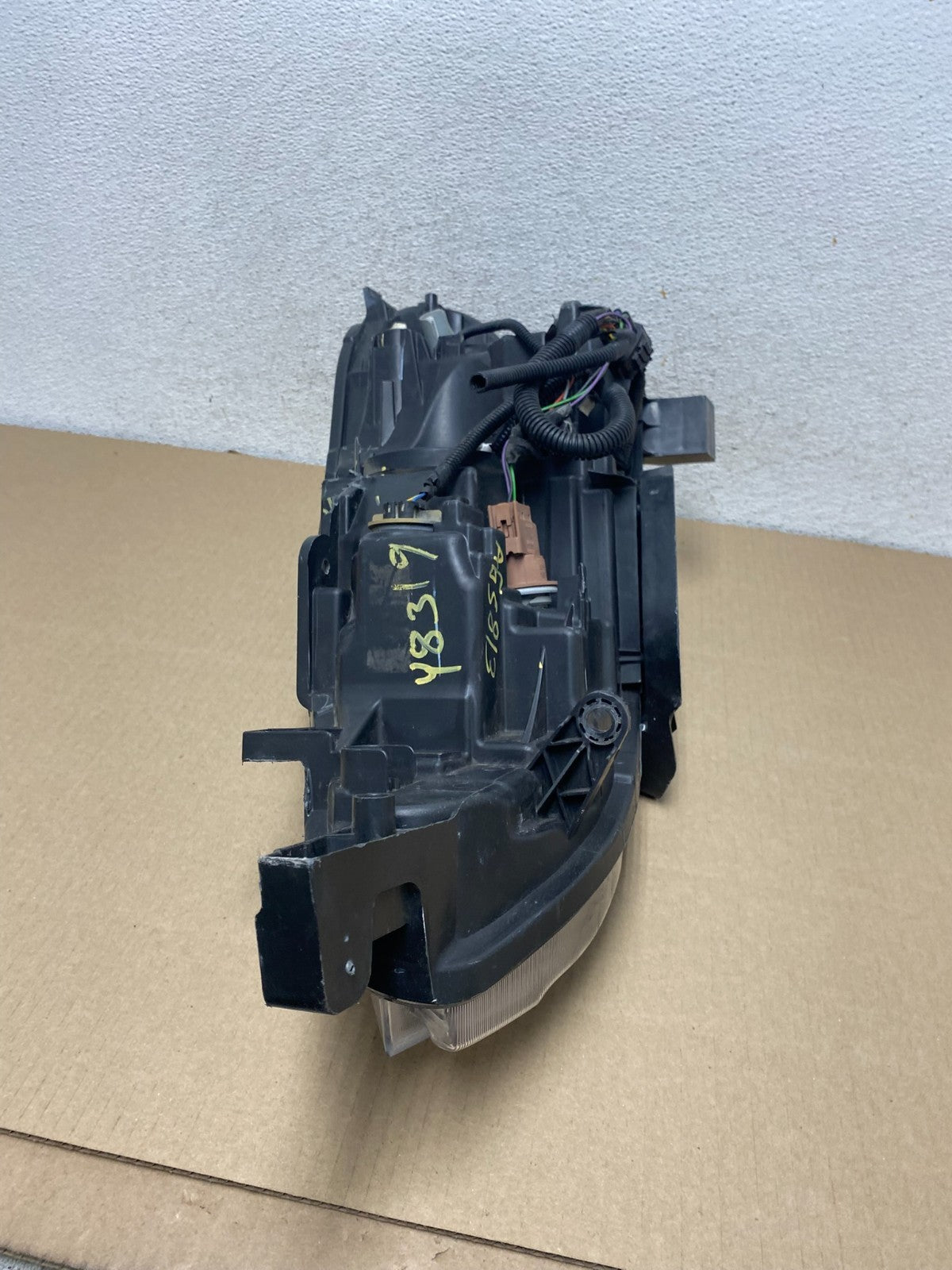 2016 - 2018 Nissan Sentra Front Right Passenger RH Halogen Headlight AG5813 DW12