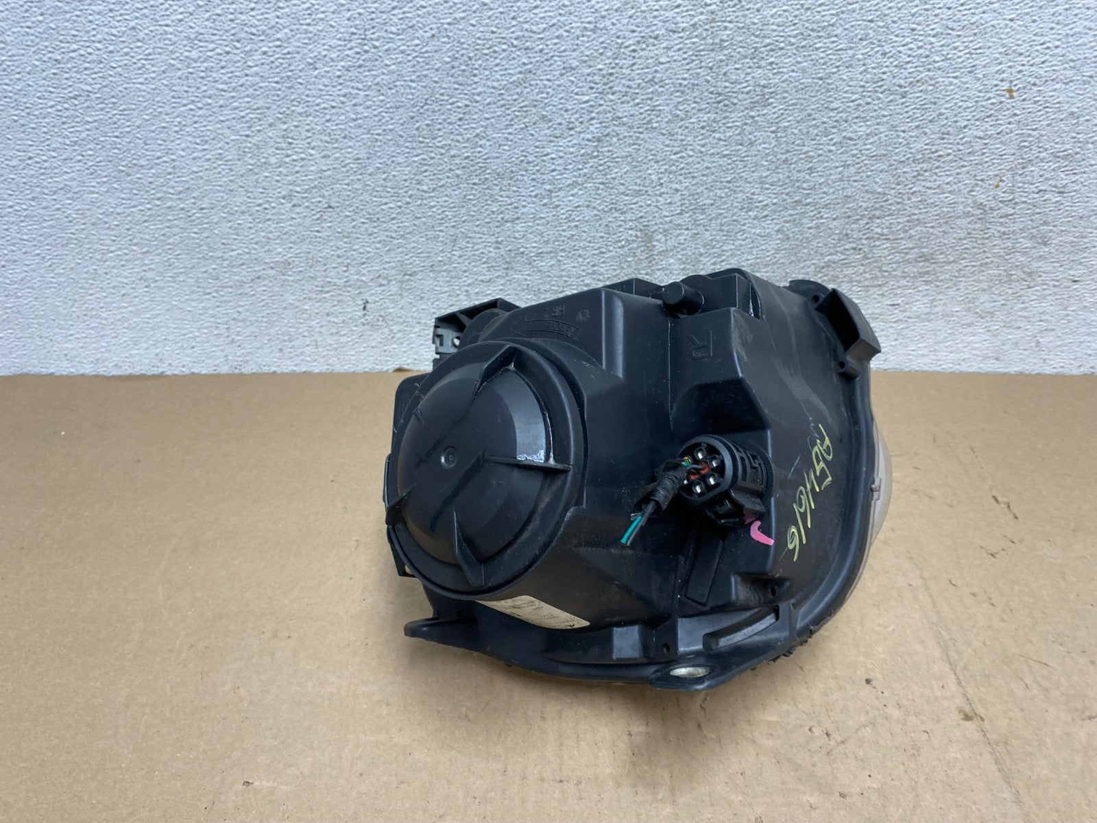 2012 to 2017 Fiat 500 Right Passenger RH Halogen Headlight AG4616 DW6