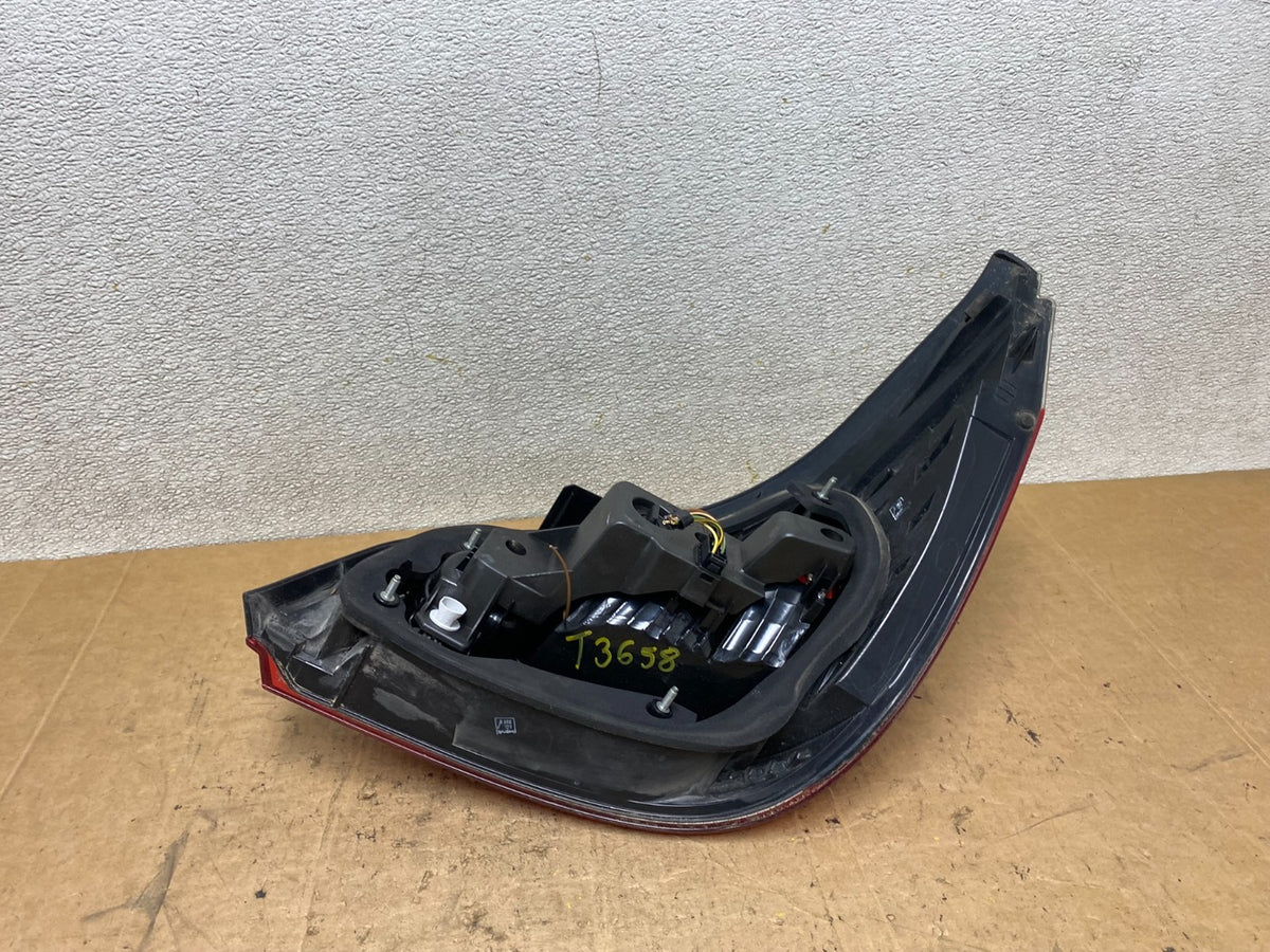 2008 2009 2010 BMW 5 525i 530i Left Driver Lh Tail Side Light T3658 DW5