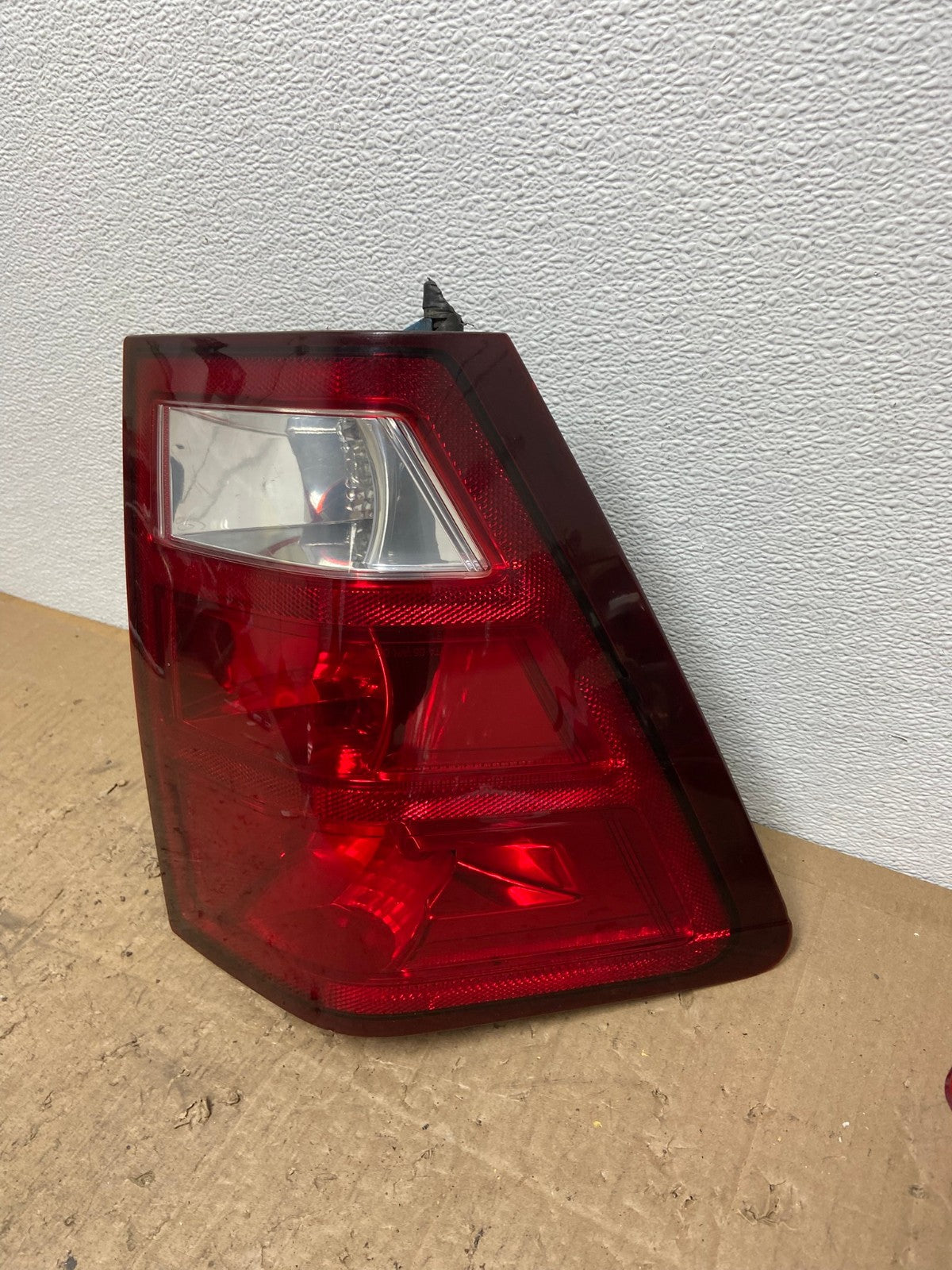 2005 to 2006 Jeep Grand Cherokee Left Driver Side Lh Tail Light AC0230 LK1