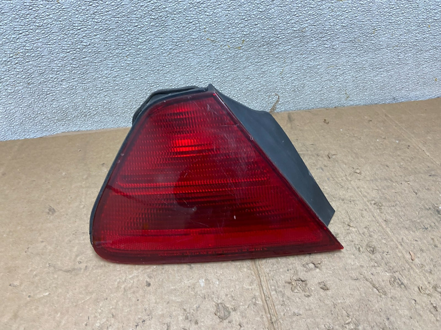 1998 - 2002 Honda Accord Coupe 2-door Left Driver LH Tail Light Oem AA4983 DW0