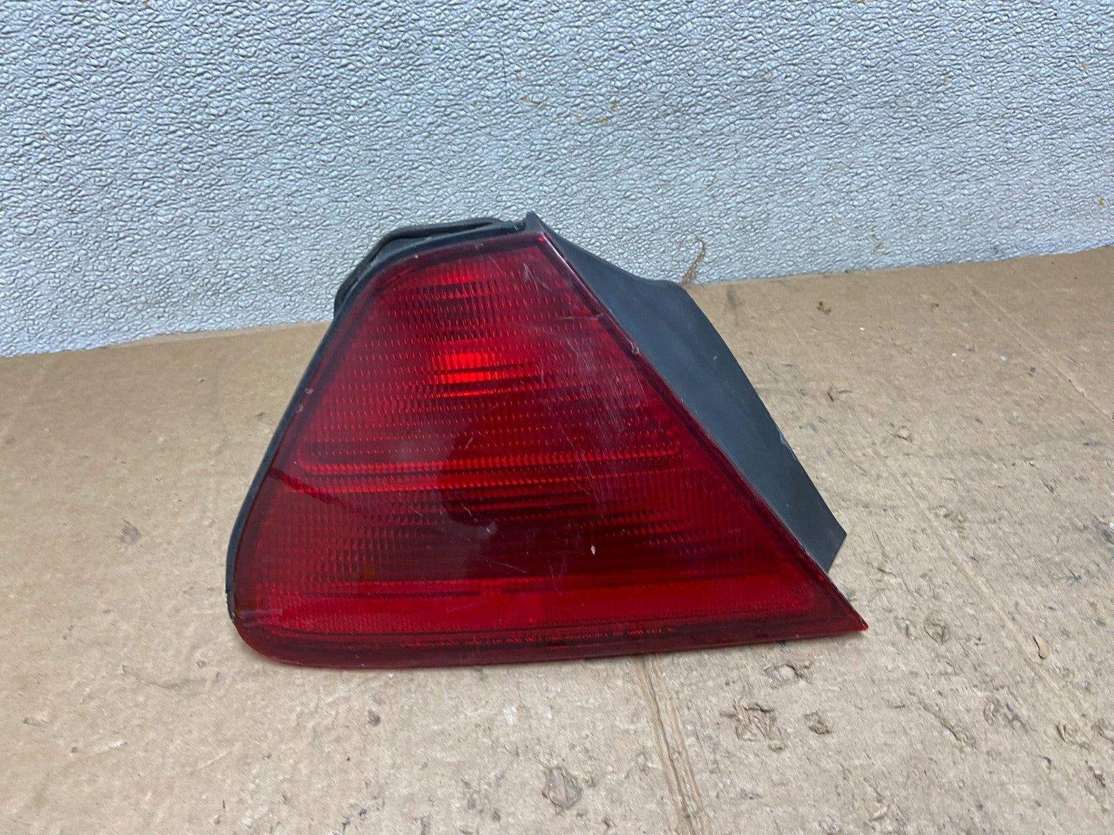 1998 - 2002 Honda Accord Coupe 2-door Left Driver LH Tail Light Oem AA4983 DW0