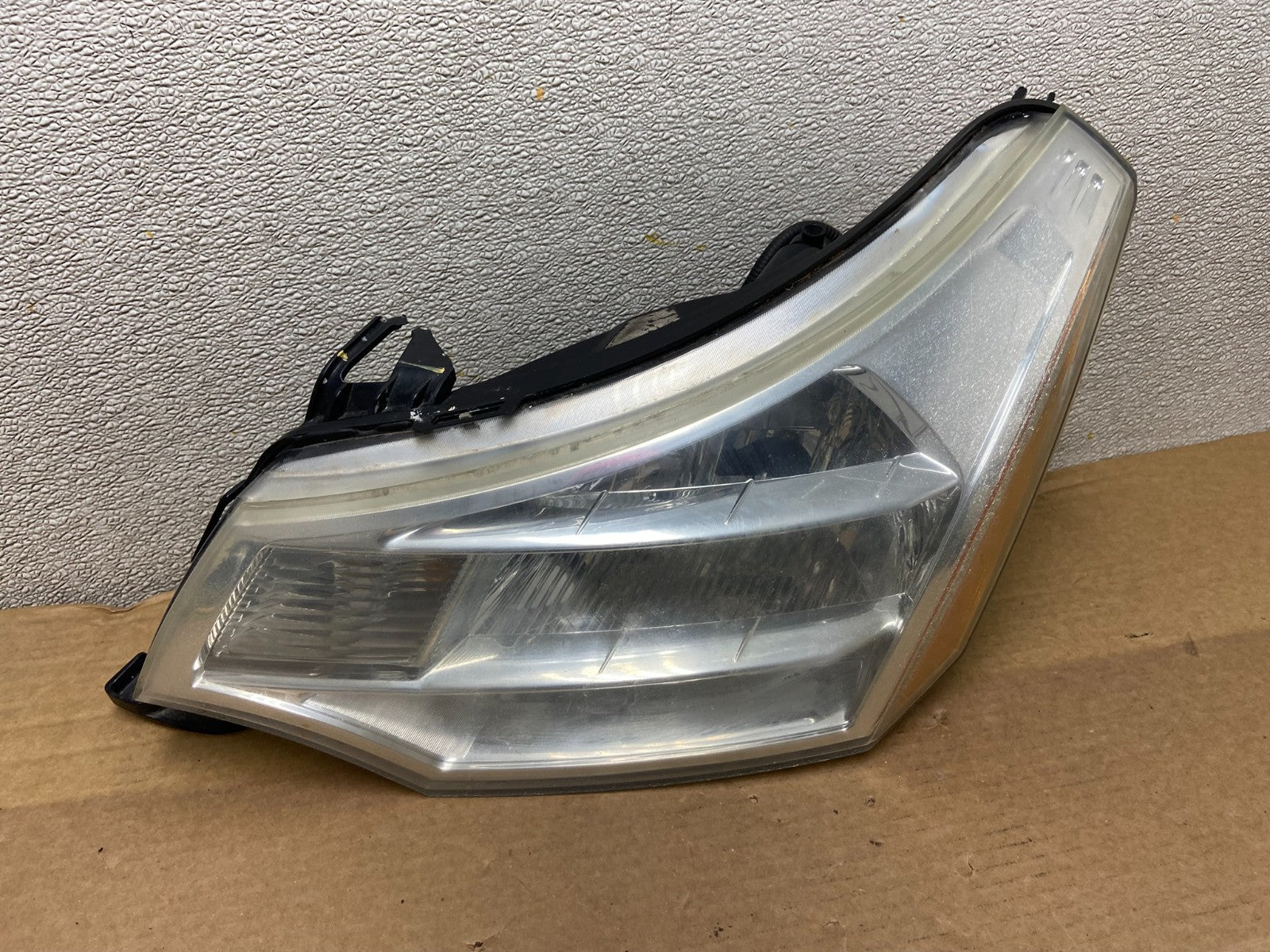 2008 2009 2010 2011 Ford Focus Left Driver Lh Headlight Halogen Oem AB2607 DW0