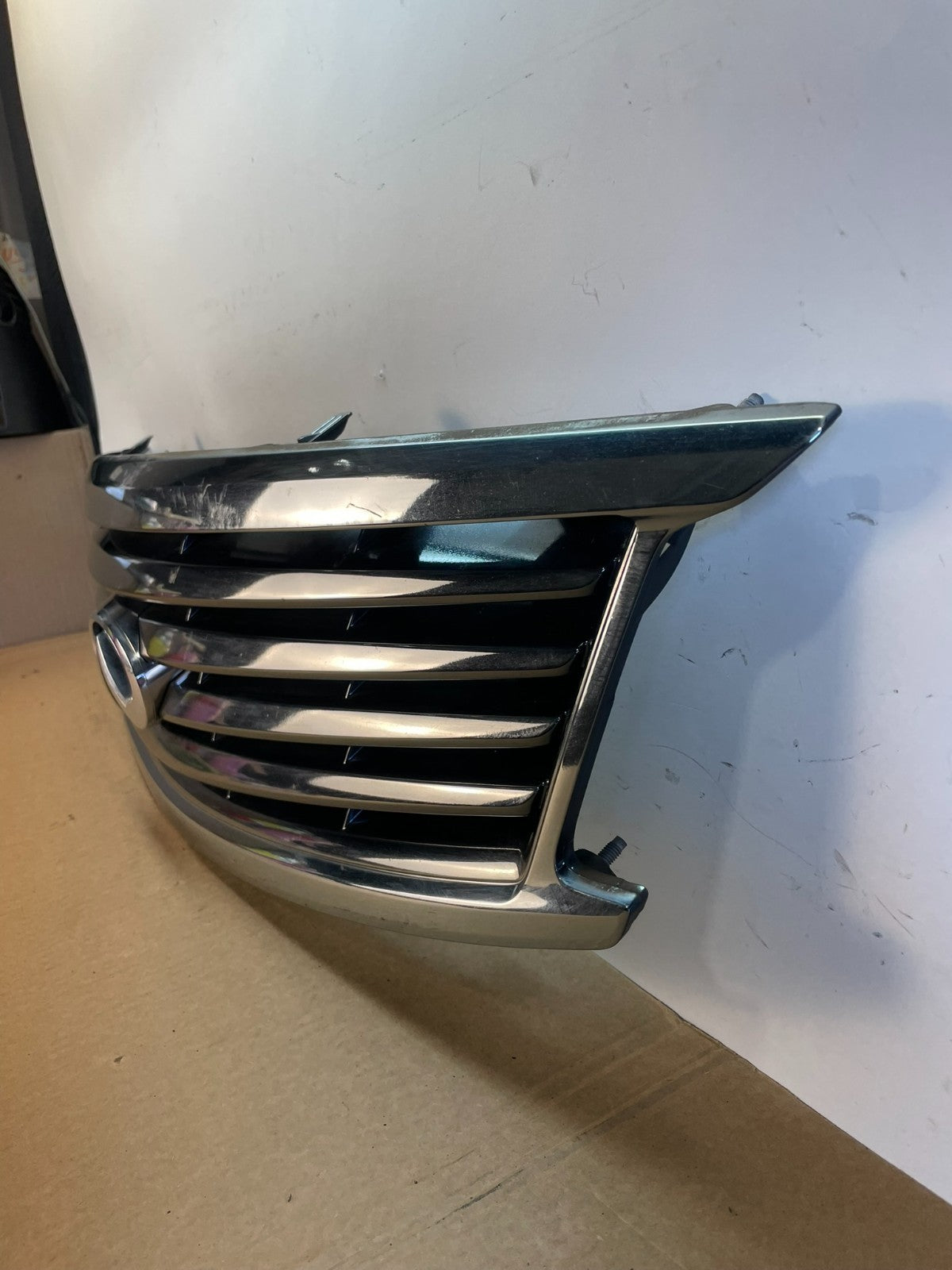 2010 to 2015 Infiniti G37 Front Upper Grill Grille AG2898 DG1