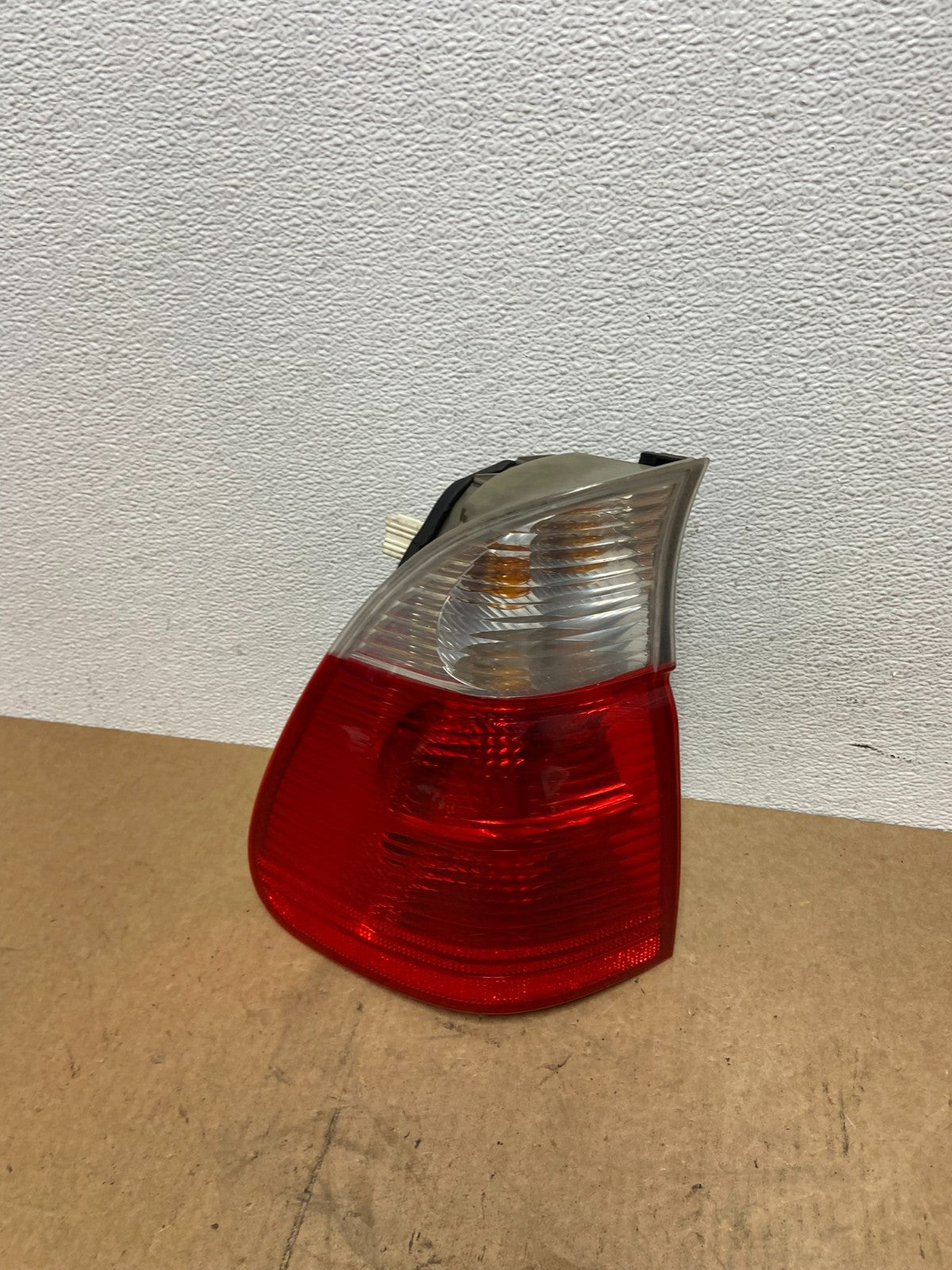 2004 2005 2006 BMW E53 X5 Left Driver Lh Side Tail Light Oem AC3134 DW0