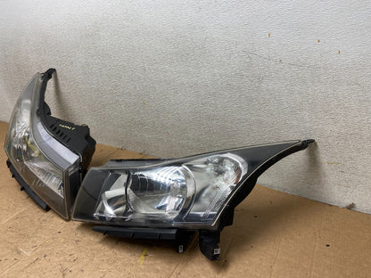 2011 to 2015 Chevrolet Cruze Halogen Left+Right Set Headlights AA35692
