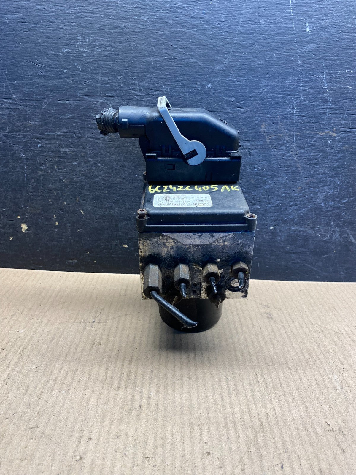 2006 2007 Ford E250 E350 Anti-Lock ABS Antilock Brake Pump AI5376 DW1