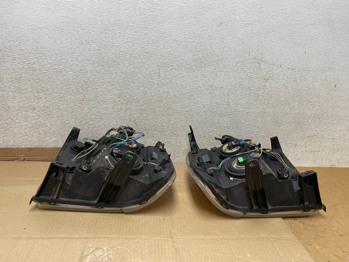 2007 - 2014 GMC Sierra Left+Right Side Halogen Headlights U2773 DW12