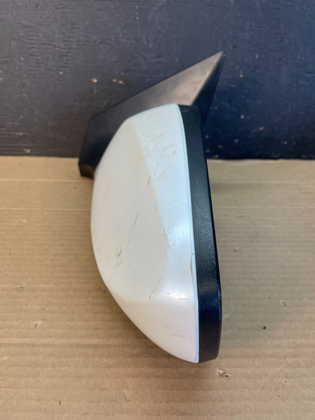 2014-2016 Hyundai Elantra Sedan Left Driver View Door Mirror AE8619 DW9