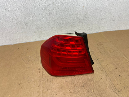 2009 2010 BMW 323i 325i 328i 335i 3 Series Left Driver Tail Light AD1442 LK0