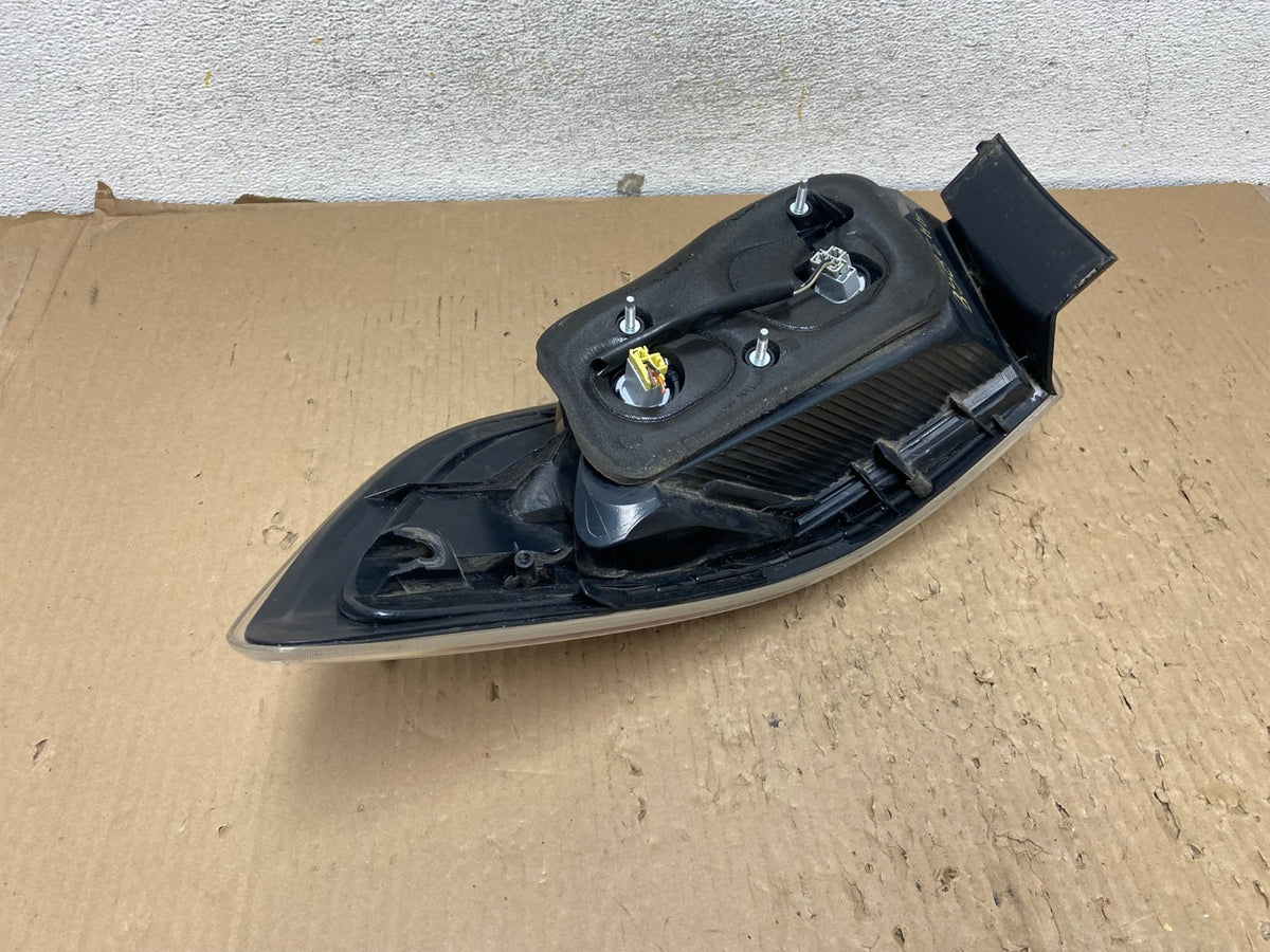 2010 2011 2012 2013 Mazda 3 Left Driver Lh Side Tail Light AH2888 LK5