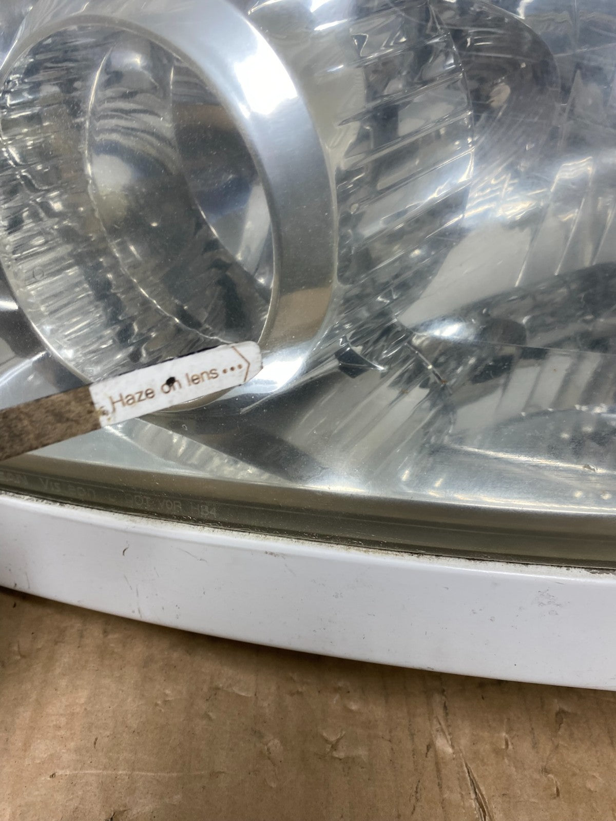 2004 to 2007 Nissan Armada Left+Right Side Set Headlights AI8168 DW8