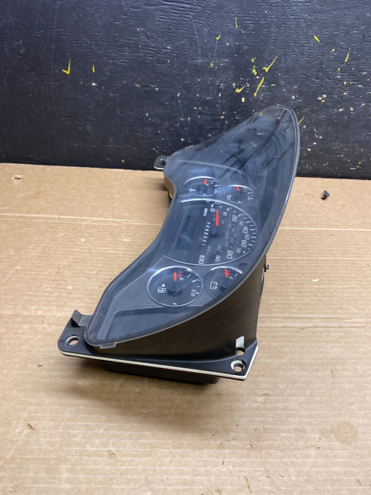2008 to 2010 Chevrolet Express Speedometer Cluster Gauge W0276 DG2
