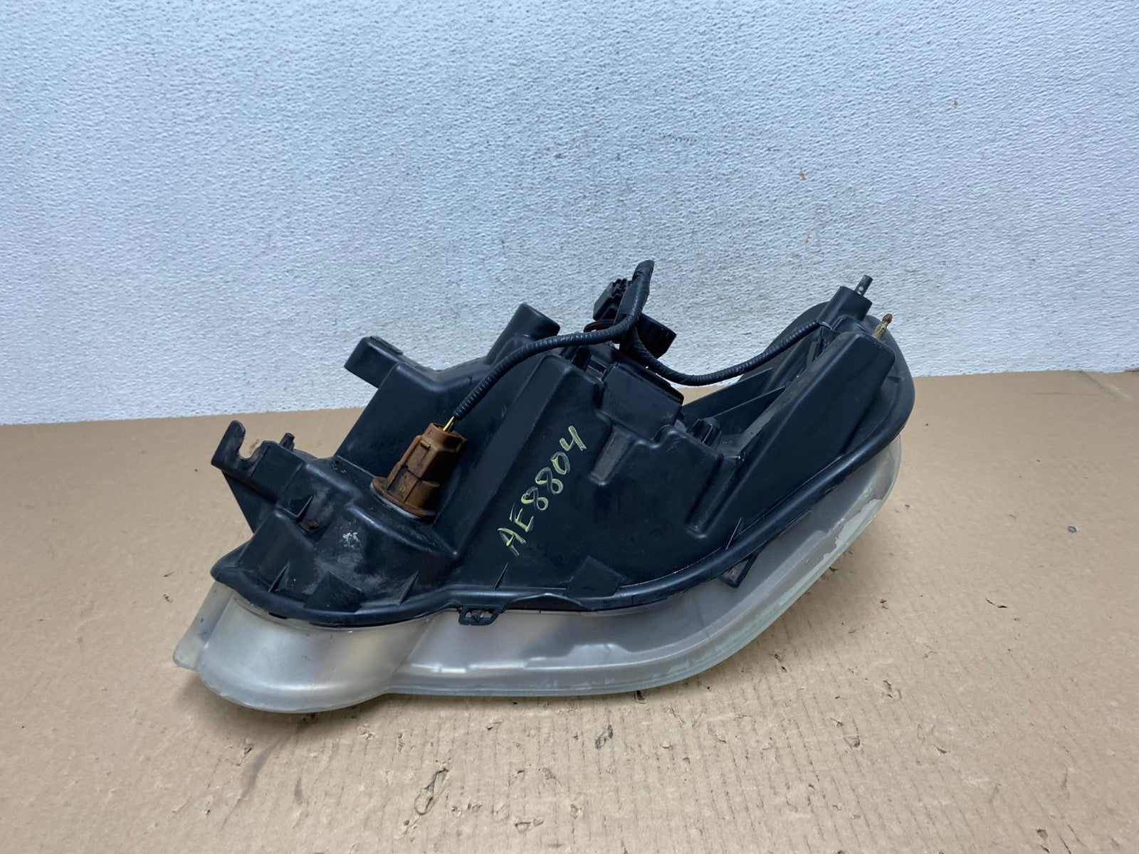 2006 to 2010 Ford Explorer Right Passenger Side Headlight AE8804 LK8