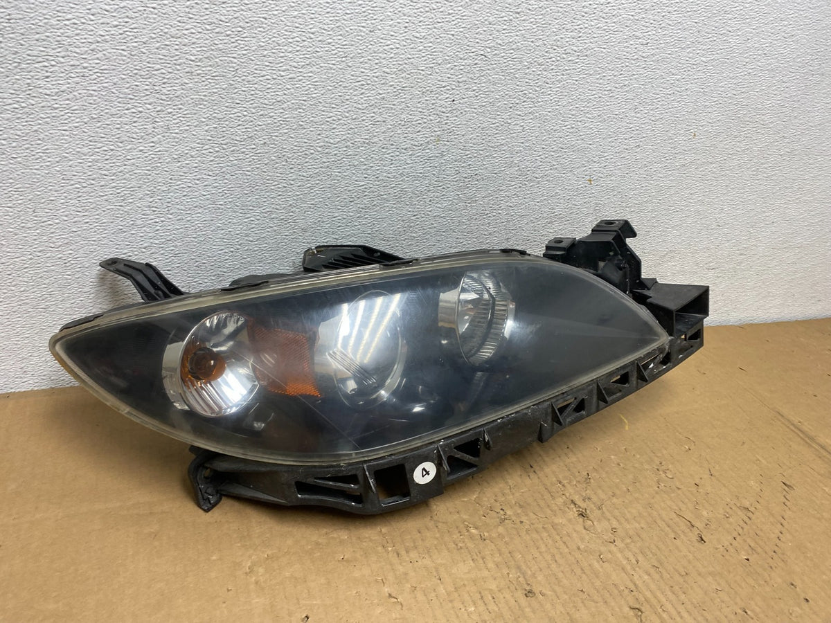 2004 to 2009 Mazda 3 Sedan Right Passenger Rh Side Headlight AD1064 DW2