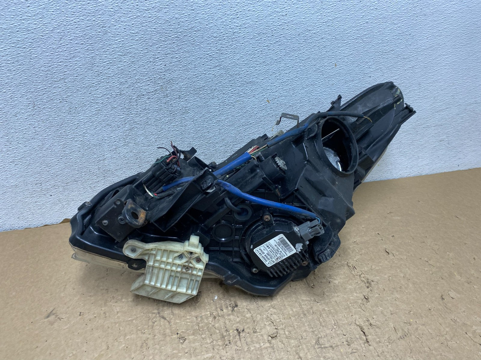 2010-2012 Infiniti G37 Right Passenger Side Xenon HID Headlight AF8426 DW10