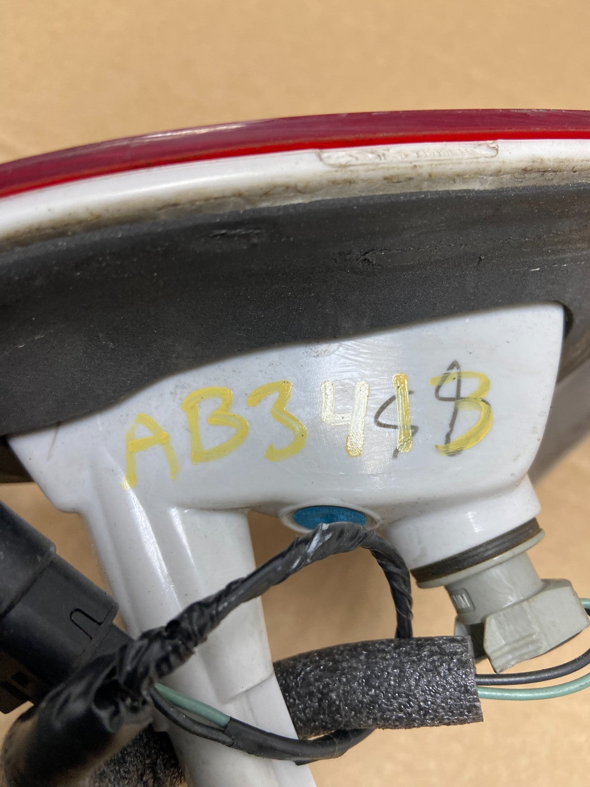 2013 to 2016 Ford Escape Right Passenger RH Side Inner Tail Light OEM AB3413 LK6
