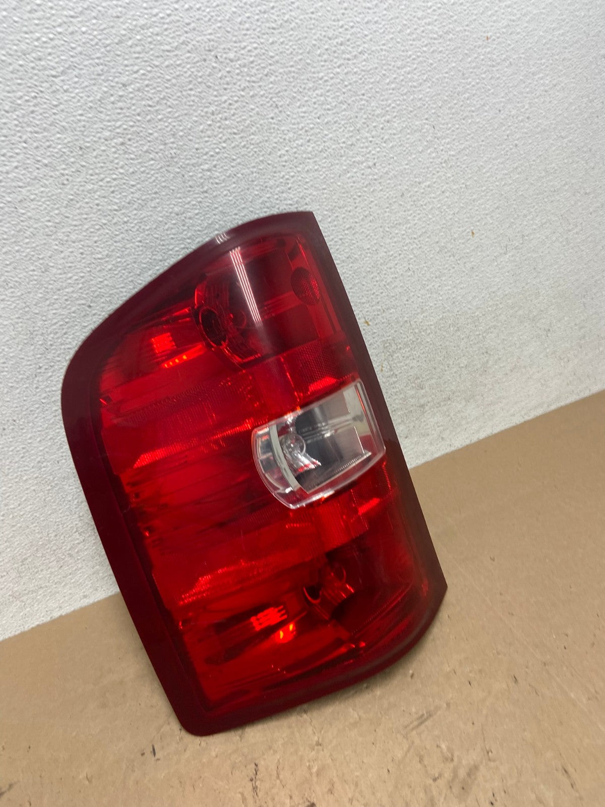 2007 to 2013 Chevrolet Silverado Left Driver LH Side Tail Light AE6159 LK2