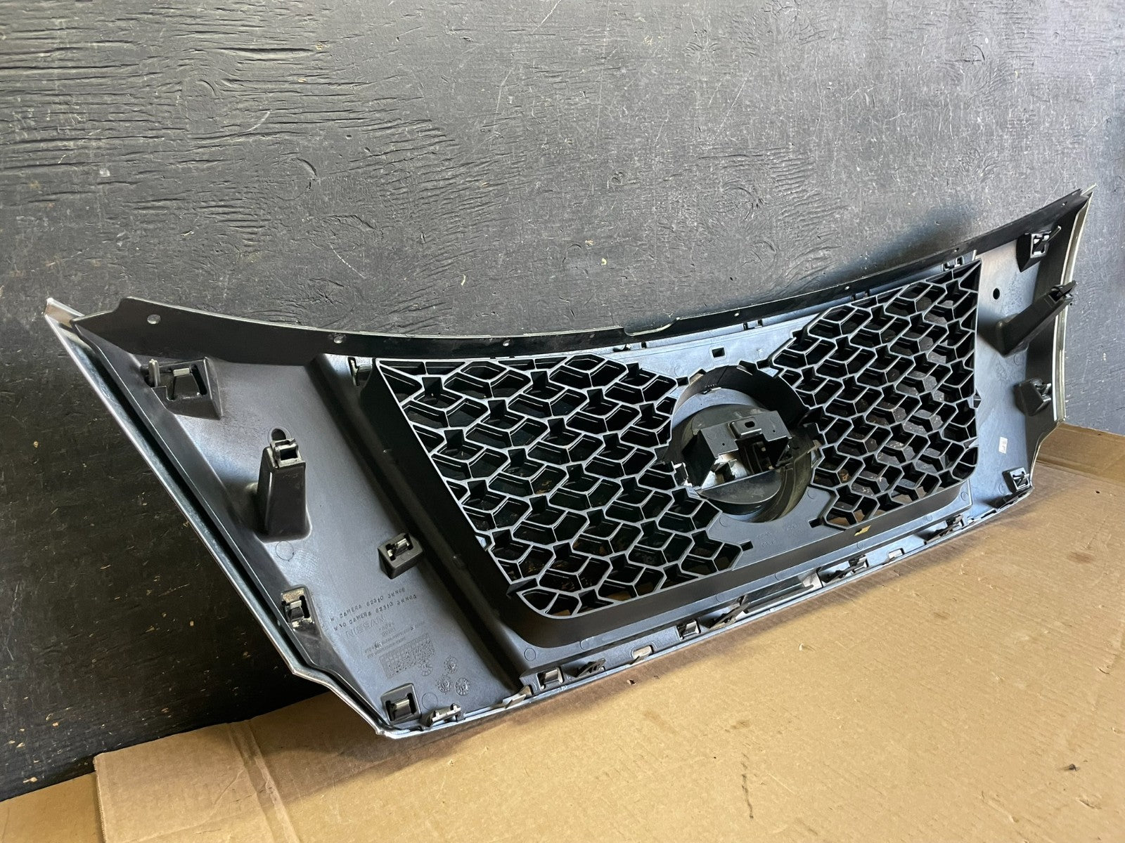 2013 - 2016 Pathfinder Front Upper Chrome Grill Grille AB3006 DG6